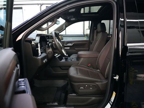 Used 2025 GMC Sierra 1500 Denali w/ Denali Reserve Package AWD/4WD image 30