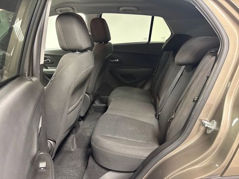 Used 2020 Chevrolet Trax LS w/ Tint and Cruise Package image 29