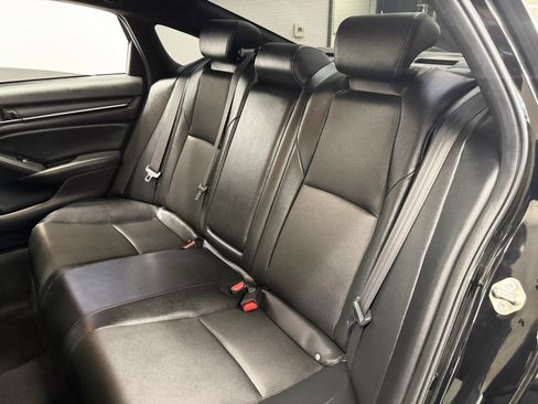 Used 2019 Honda Accord Sport image 15