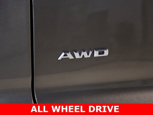 Used 2020 Cadillac XT4 Premium Luxury image 13