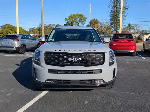 Used 2022 Kia Telluride SX w/ SX Prestige Package image 8