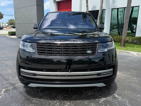 Used 2023 Land Rover Range Rover SE AWD/4WD image 7