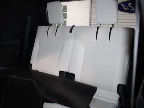 Used 2024 Lexus LX 600 4WD w/ Luxury Package image 26
