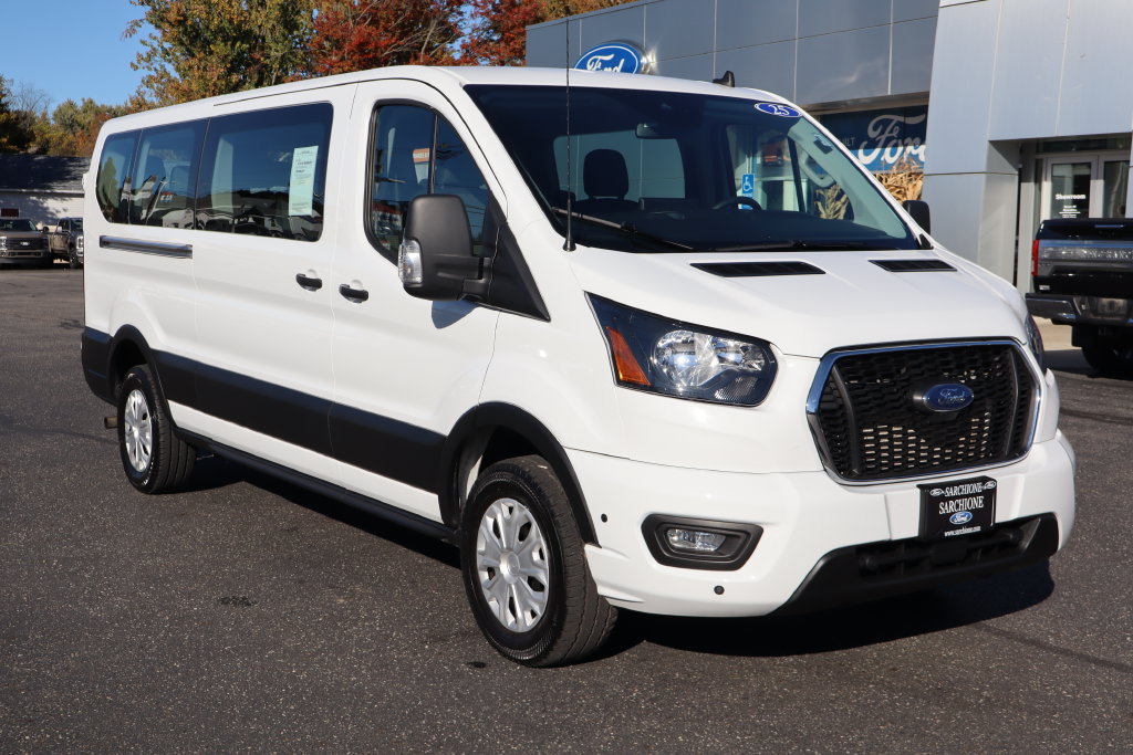 Used 2025 Ford Transit 350 XLT RWD image 2