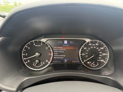 Used 2024 Nissan Altima 2.5 SV w/ SV Premium Package FWD image 32