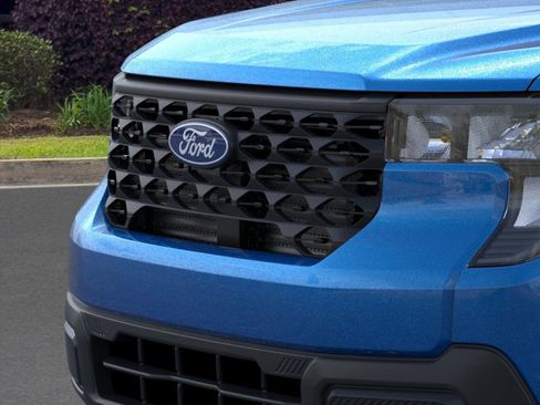 New 2025 Ford Maverick XL w/ Equipment Group 102A image 18