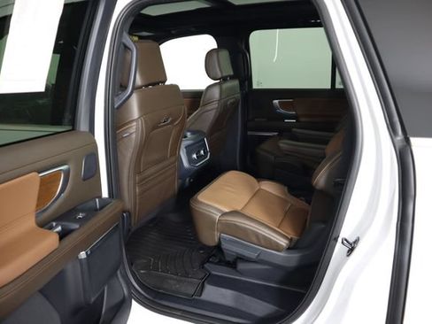 Used 2025 Ford Expedition Max King Ranch AWD/4WD image 59