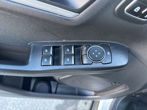 Used 2023 Ford Escape Platinum w/ Premium Technology Package image 17