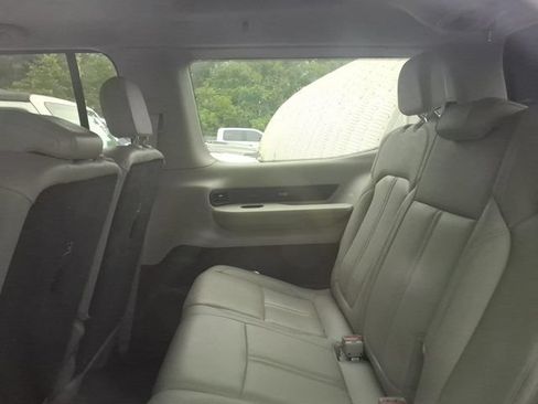 Used 2022 Jeep Wagoneer Series III w/ Premium Group I AWD/4WD image 9