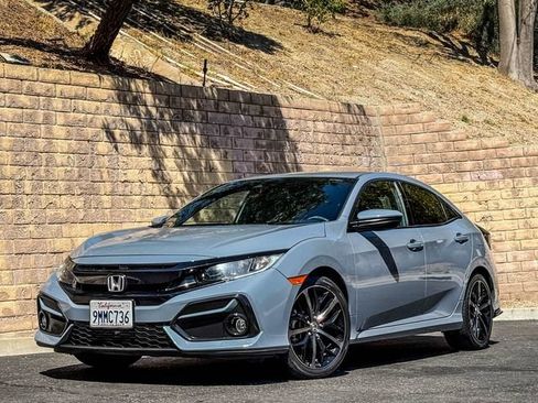 Used 2021 Honda Civic Sport image 2