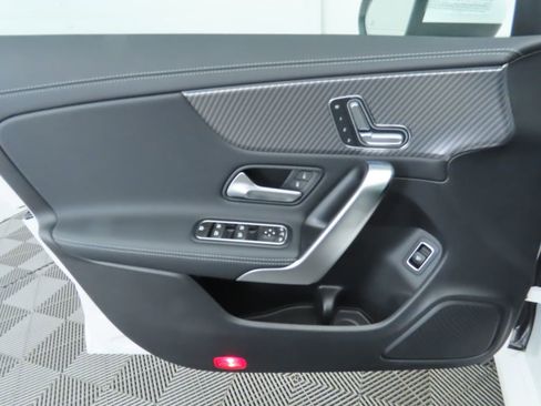 Certified 2025 Mercedes-Benz CLA 250 image 25