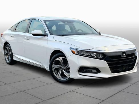 Used 2018 Honda Accord EX image 3