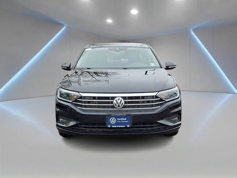 Certified 2021 Volkswagen Jetta SEL Premium image 2