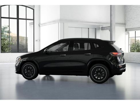 New 2025 Mercedes-Benz GLA 35 AMG 4MATIC image 32