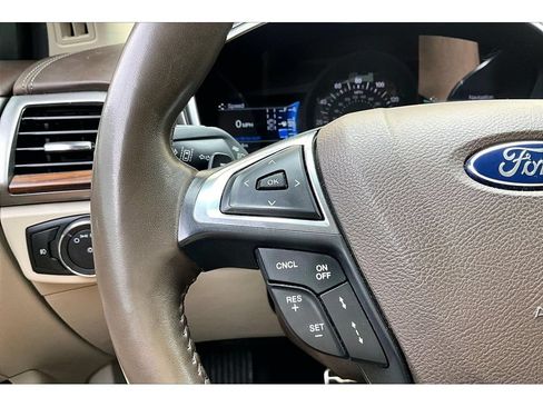 Used 2017 Ford Fusion Platinum FWD image 11