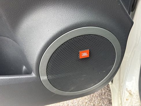 Used 2010 Toyota RAV4 Limited AWD/4WD image 17