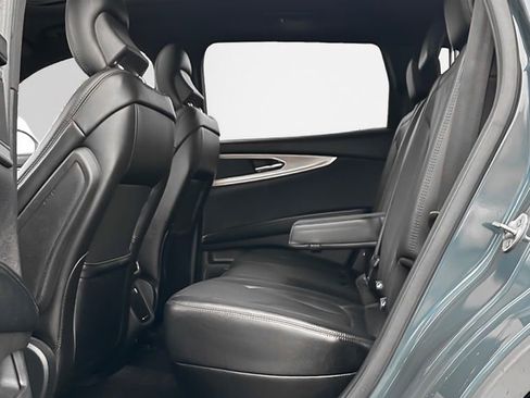 Used 2016 Lincoln MKX Reserve w/ Equipment Group 102A image 13