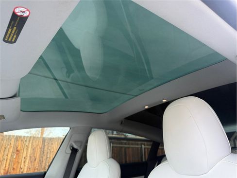 Used 2019 Tesla Model 3 Performance image 30