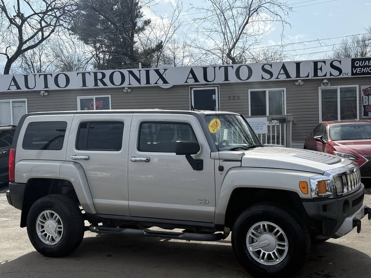 Used 2008 HUMMER H3 AWD/4WD image 1