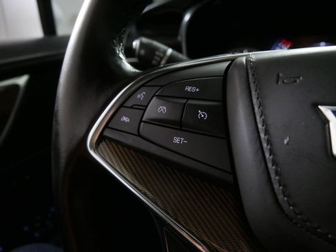 Used 2019 Cadillac XT5 Platinum image 24