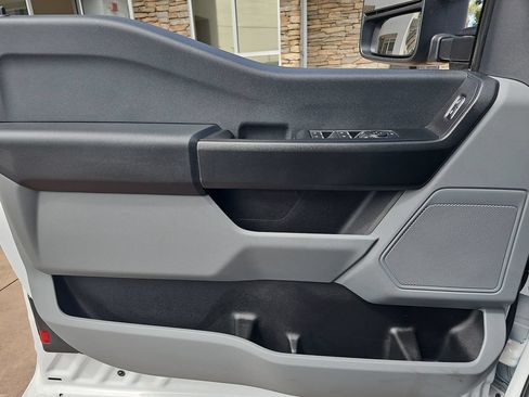 New 2026 Ford F250 XL w/ XL Chrome Package RWD image 26