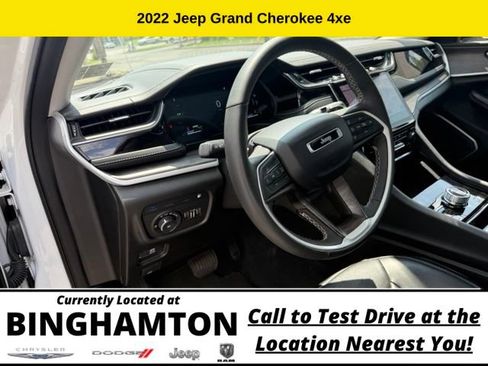 Used 2022 Jeep Grand Cherokee Limited 4xe w/ Luxury Tech Group II AWD/4WD image 12