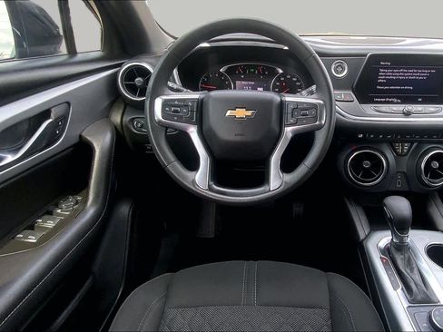 Used 2022 Chevrolet Blazer LT FWD image 6