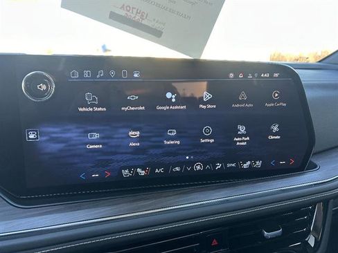 Certified 2025 Chevrolet Tahoe Premier w/ Sun And Tow Package image 16