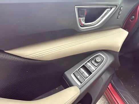 Used 2019 Subaru Ascent Limited AWD/4WD image 18