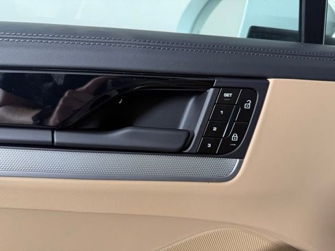 New 2026 Porsche Cayenne Coupe image 26