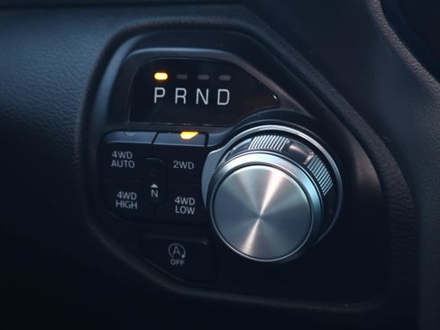 Used 2023 RAM 1500 Laramie AWD/4WD image 25