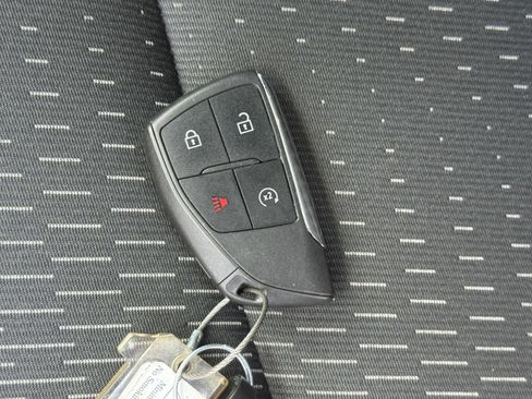 Used 2025 Chevrolet Equinox LT FWD image 25