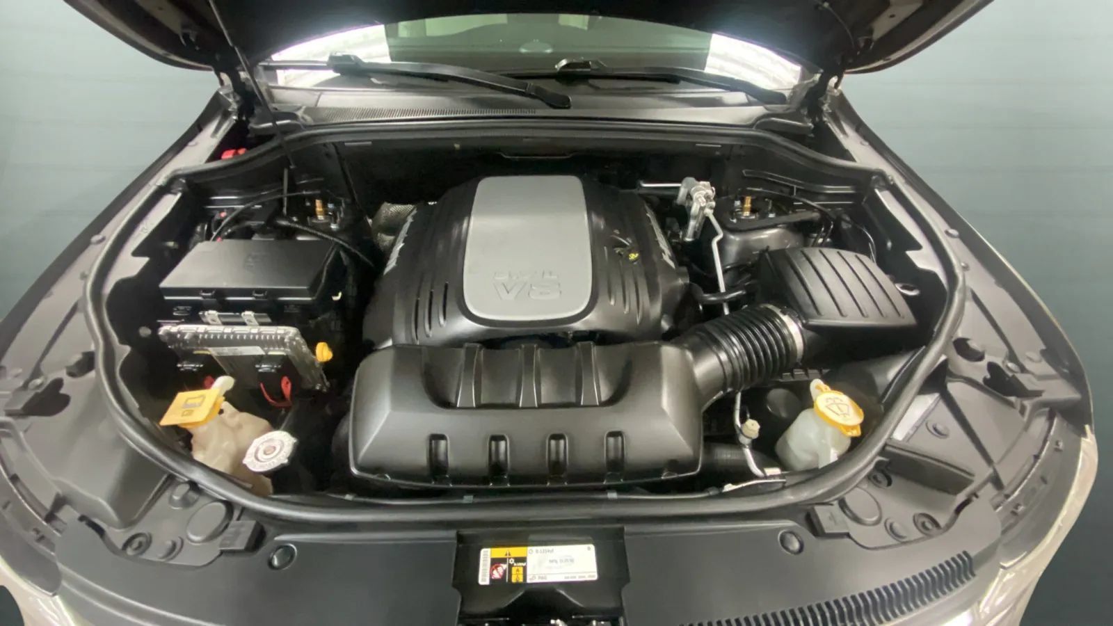 Used 2017 Jeep Grand Cherokee Summit AWD/4WD image 19