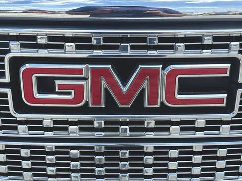 Used 2017 GMC Sierra 1500 Denali AWD/4WD image 30