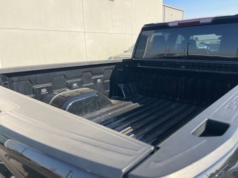 Used 2021 Chevrolet Silverado 1500 RST image 21