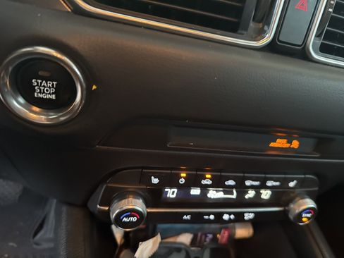 Used 2020 MAZDA CX-5 Touring image 10