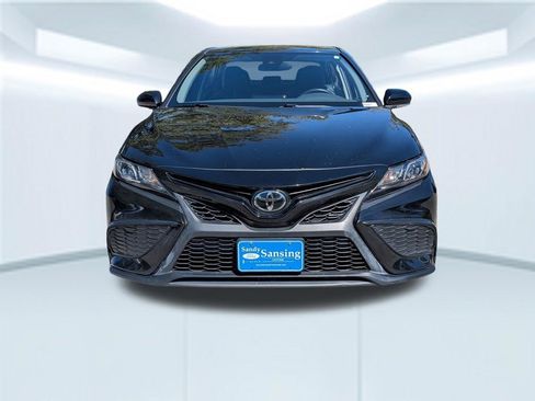 Used 2024 Toyota Camry SE image 13