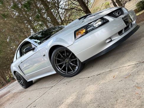 Used 2001 Ford Mustang GT RWD image 29