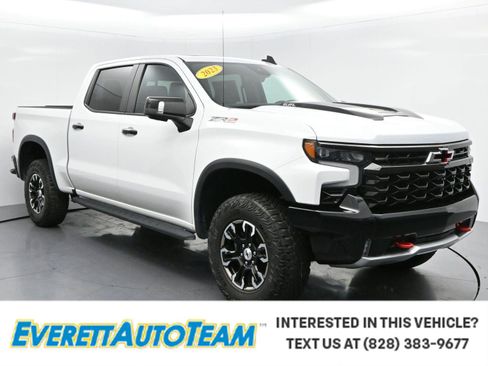Used 2023 Chevrolet Silverado 1500 ZR2 w/ Technology Package AWD/4WD image 1