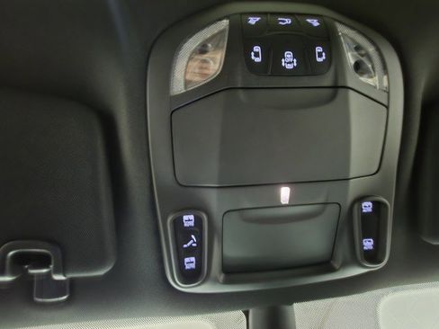 New 2026 Chrysler Pacifica Limited w/ S Appearance Package image 30
