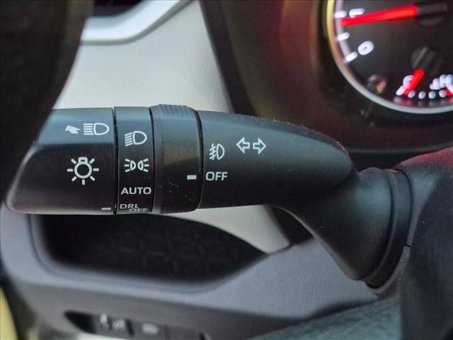 Used 2021 Toyota RAV4 XLE FWD image 18