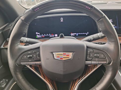 Used 2024 Cadillac Escalade Premium Luxury w/ Performance Package AWD/4WD image 21