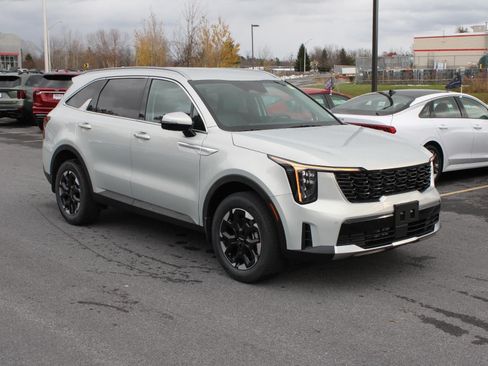 New 2026 Kia Sorento S AWD/4WD image 3