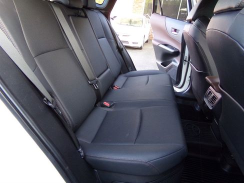 Used 2022 Toyota Venza Limited w/ Advanced Technology Package image 26