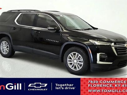 Used 2023 Chevrolet Traverse LT w/ Rear Camera Mirror Package