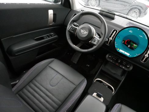 Used 2025 MINI Cooper Countryman S image 9