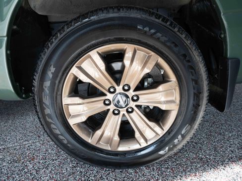 Used 2024 Nissan Titan SV w/ SV Bronze Edition Package RWD image 25