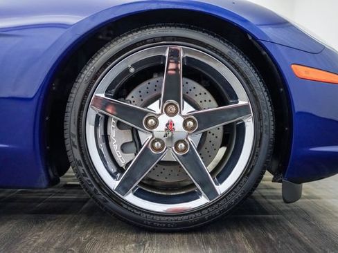 Used 2007 Chevrolet Corvette Coupe w/ Preferred Equipment Group RWD image 37