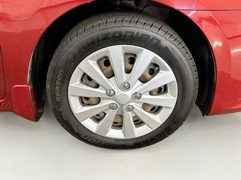 Used 2017 Nissan Sentra SV w/ Electronics Package FWD image 11