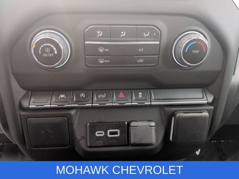 Used 2024 Chevrolet Silverado 1500 Custom image 19